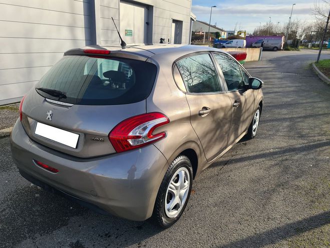 Peugeot 208 1.2 82 BUSNESS 3990E Gris de 2014