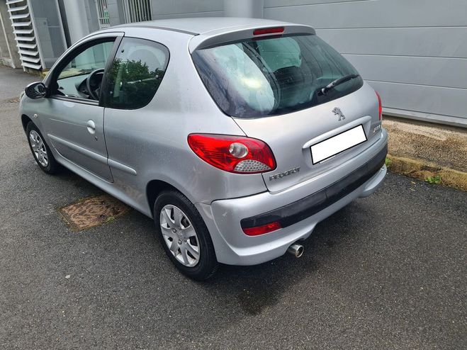 Peugeot 206 1.4 75 CV TRENDY FAIBLE KM HISTOVEHC DIS Gris de 2010