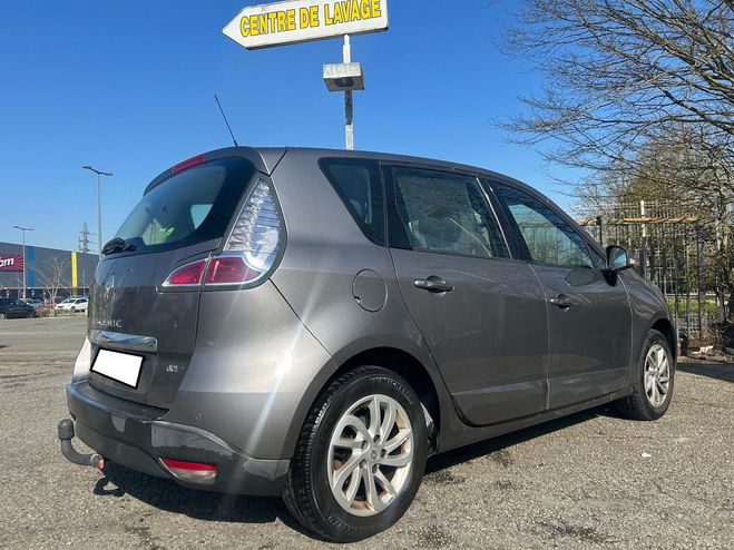 Renault Scenic SCENIC 3 1.5 DCI 110 CV TOMTOM 5 PLACES  Gris anthracite de 2013