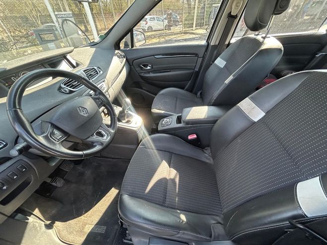 Renault Scenic SCENIC 3 1.5 DCI 110 CV TOMTOM 5 PLACES  Gris anthracite de 2013