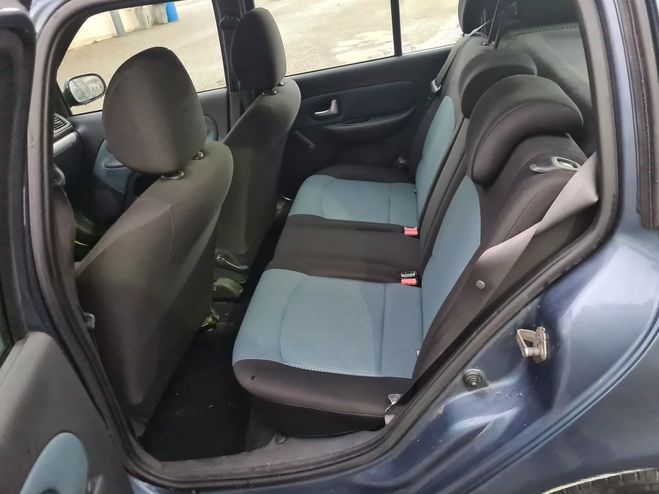 Renault Clio DYNAMIQUE 5 CV IDEAL JEUNE 75 CV CT OK Bleu de 2007