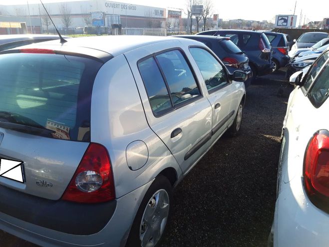 Renault Clio 1.2 EXP 2490E Gris de 2003