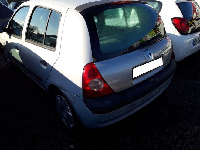 Renault Clio 1.2 EXP 2490E Gris de 2003