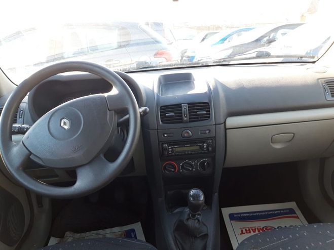 Renault Clio 1.2 EXP 2490E Gris de 2003