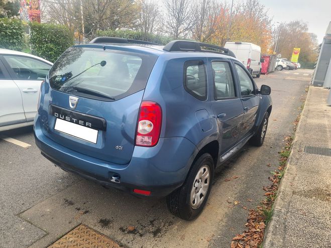 Dacia Duster 1.5 dci 90 CV CRIT 2 6500E CARNET ET SUI Bleu de 2011