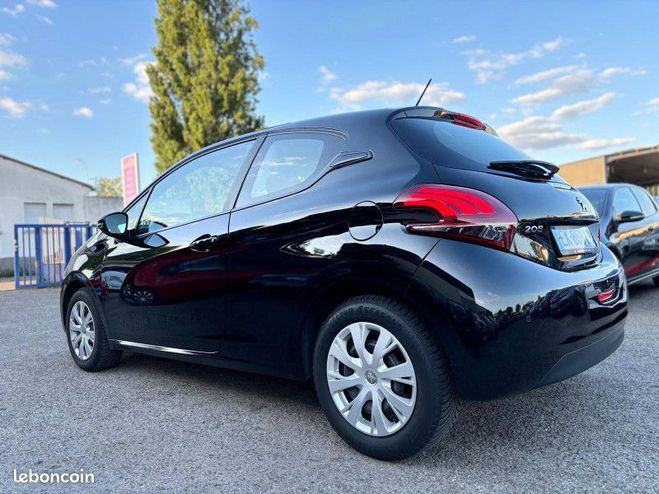Peugeot 208 1.2 PURETECH 82CH ACTIVE 3P Noir de 2016