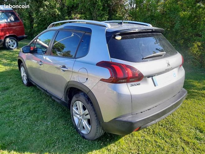 Peugeot 2008 1.5 BlueHDi 100ch E6.c Signature S&S BVM Gris de 2019