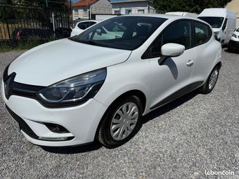  Voir détails -Renault Clio IV 1.5 DCI 75 ENERGY AIR MEDIANAV 1 ERE  à Villeneuve-Saint-Georges (94)