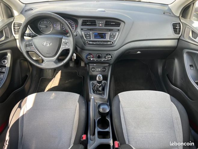 Hyundai I20 1.1 CRDI 75 CH EDITION DISQUES, PLAQUETT Gris de 2015