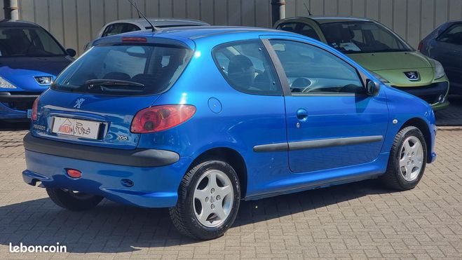 Peugeot 206 1.4 i 75 Cv 121 000 Km EDITION URBAN GAR Bleu de 2006