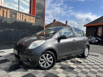  Voir détails -Toyota Yaris 87 VVT-I LUNA PACK 5P à Morsang-sur-Orge (91)