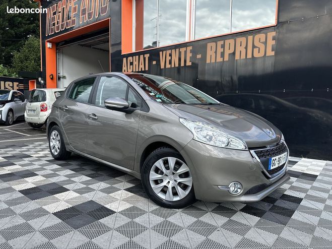 Peugeot 208 1.0 VTI ACTIVE 5P Marron de 2012