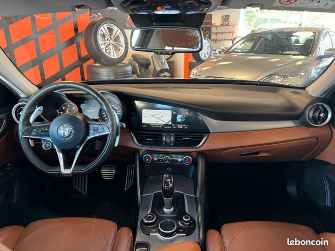 Alfa romeo Giulia Q4 PACK VELOCE 2.0D AT-8 210 cv Garantie  de 2017