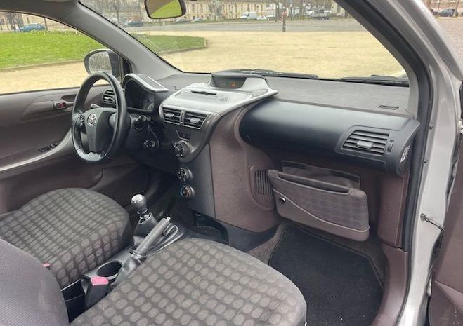 Toyota Iq 68 VVT-I  de 2009