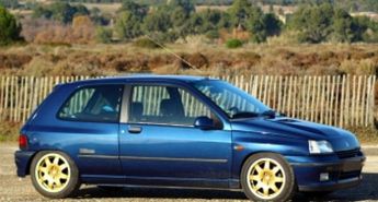  Voir détails -Renault Clio  à Hnin-Beaumont (62)