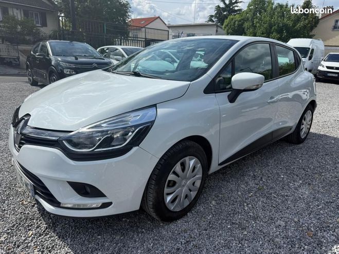 Renault Clio IV 1.5 DCI 75 ENERGY GENERIQUE 5P 1 ere  Blanc de 2017