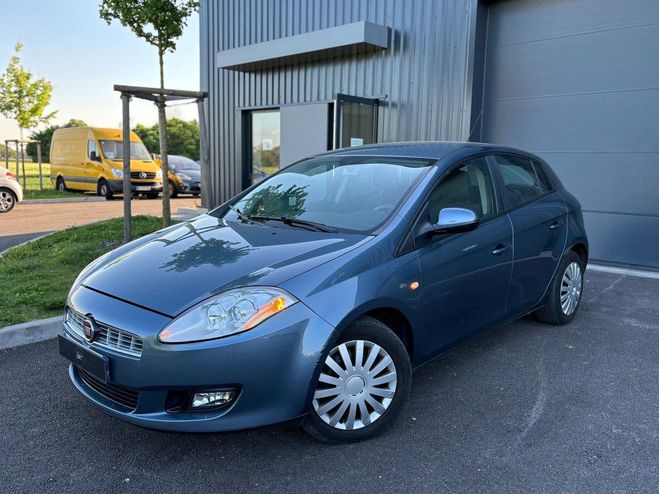 Fiat Bravo 1.4 16V 90 CH DYNAMIC 5 PORTES Bleu Laqu de 2007