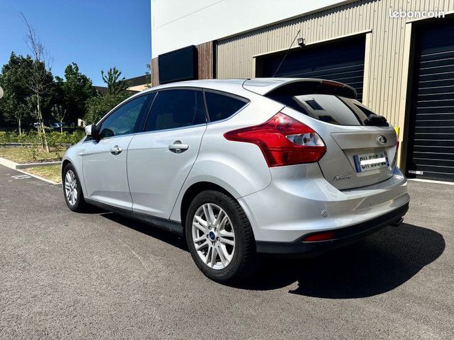 Ford Focus 2.0 TDCI 115 TITANIUM POWERSHIFT GRATUIT Gris de 2012