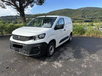  Voir détails -Peugeot Partner STANDARD 1000KG BLUEHDI 100CH S&S PRO à Sainte-Maxime (83)