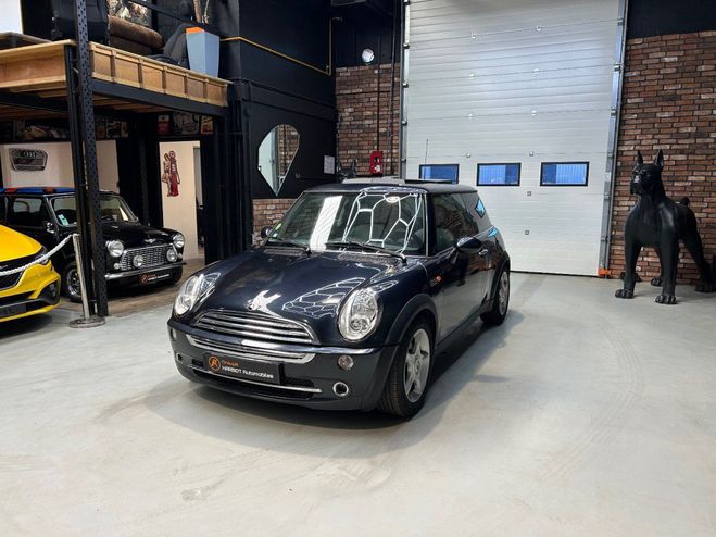 Mini One 1.6i - 115 cv Cooper CVT - TOIT OUVRANT Noir de 2005