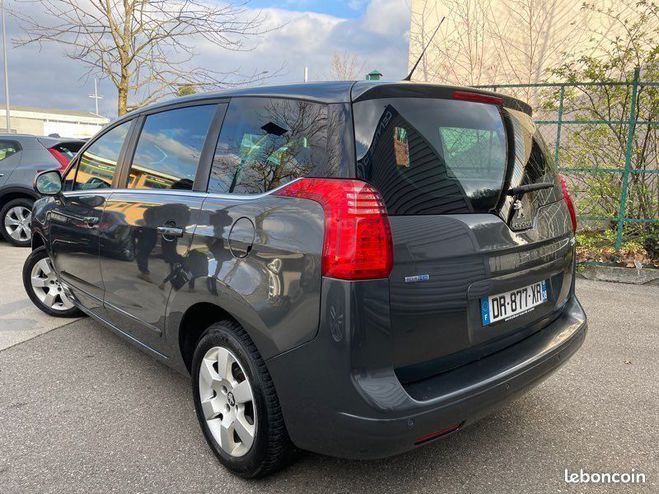 Peugeot 5008 1.6 BlueHDi 120ch Access Business GPS LE Gris de 2015