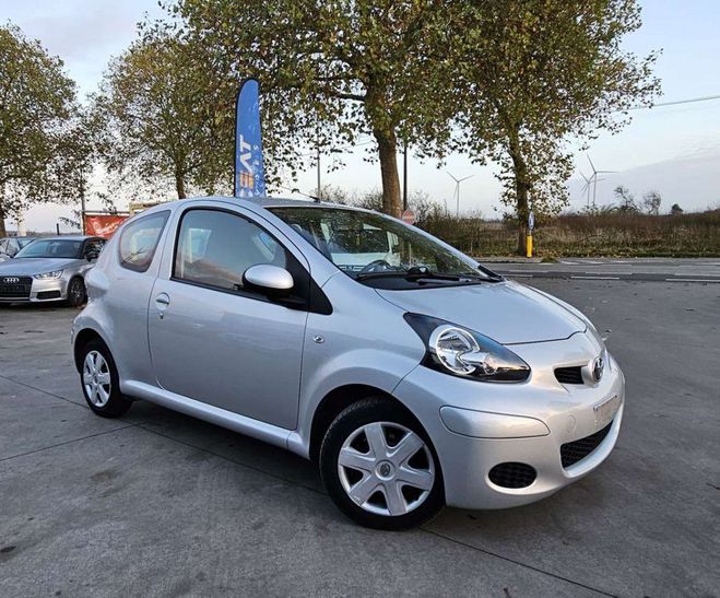 Toyota Aygo 1.0i VVT-i Garantie 12 mois Gris Mtallis de 