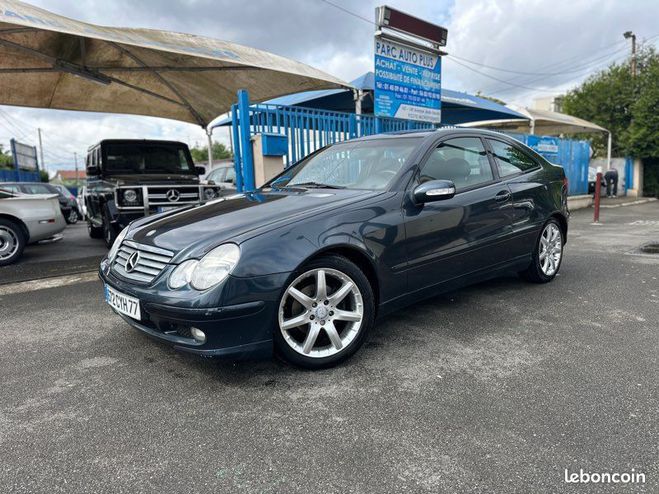 Mercedes Classe C Coupe Sport 220 CDI 16V 143ch Noir de 2002