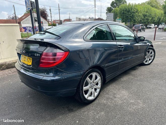 Mercedes Classe C Coupe Sport 220 CDI 16V 143ch Noir de 2002