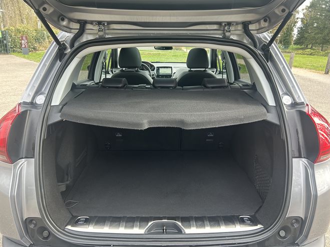 Peugeot 2008 (2) 1,2 PURETECH 130 S&S GT LINE Gris de 2019