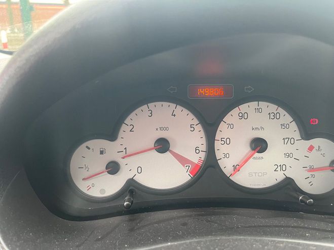 Peugeot 206 (2) 1.4 75 GENERATION FAIBLE KM BELLE Rouge de 2008