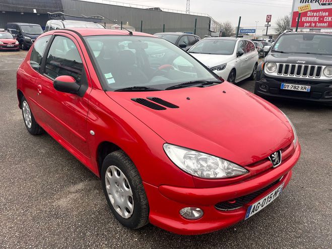 Peugeot 206 (2) 1.4 75 GENERATION FAIBLE KM BELLE Rouge de 2008