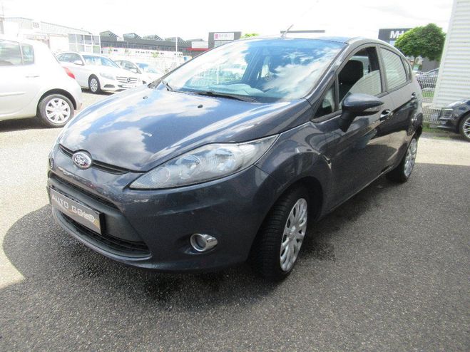 Ford Fiesta 1.4 TDCi 70 FAP Trend Grise de 2011