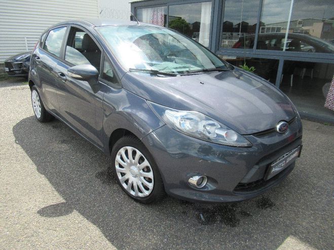 Ford Fiesta 1.4 TDCi 70 FAP Trend Grise de 2011