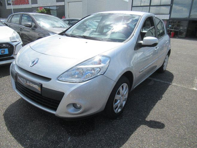 Renault Clio III 1.2 16V 75 Zen Grise de 2014