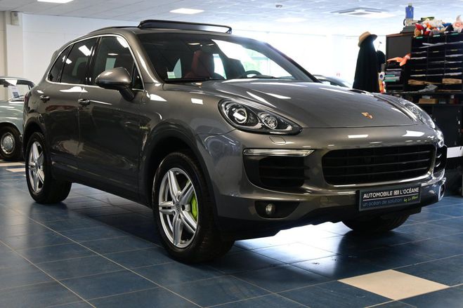 Porsche Cayenne 3.0 V6 416 S E-Hybrid Tiptronic A Gris Fonc de 2015