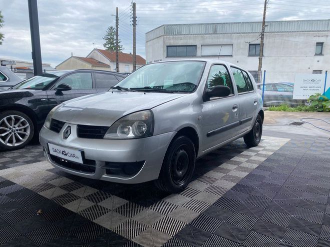 Renault Clio CAMPUS 1.2 Authentique - FAIBLE KILOMETR GRIS CLAIR de 2009