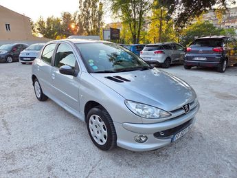  Voir détails -Peugeot 206 XBOX 360 à  Les Pennes-Mirabeau (13)
