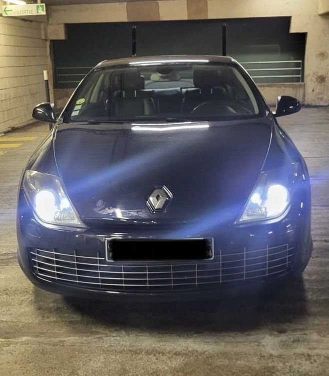Renault Laguna III (K91) 2.0 dCi 150ch FAP Privilge BV BLEU FONCE de 2010