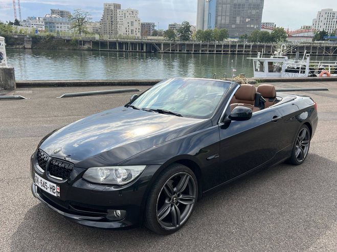 BMW Serie 3 V (E90) 320d 184ch Edition NOIR de 2012