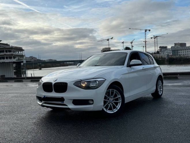 BMW Serie 1 II (F21/20) 116i 136ch Lounge 5p BLANC de 2013