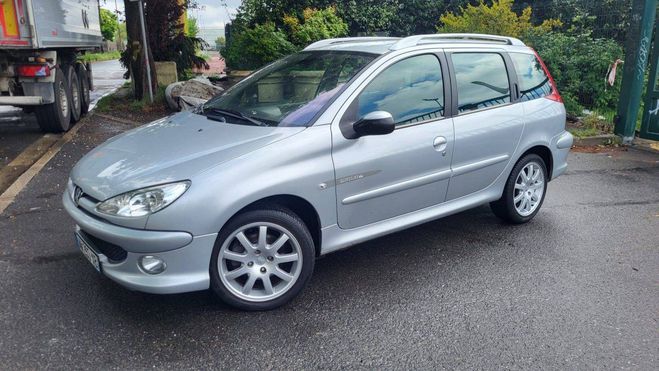 Peugeot 206 2.0 HDi Style 5p GRIS de 2005