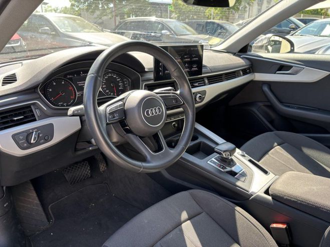 Audi A4 Avant 2.0 35 TDI - 163 - BV S-tronic 201 Gris acier de 2020