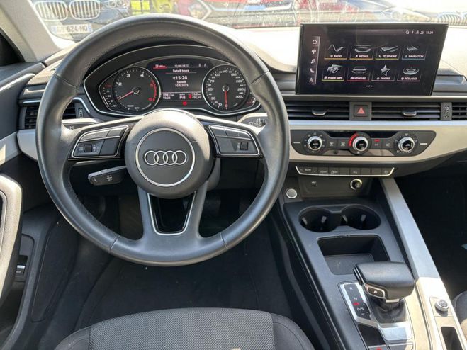 Audi A4 Avant 2.0 35 TDI - 163 - BV S-tronic 201 Gris acier de 2020