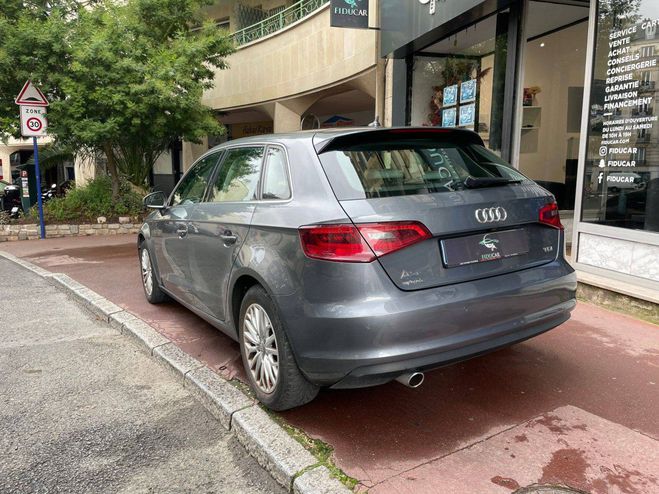 Audi A3 III 1.2 TFSI 105ch | Ambition Luxe INC. de 2014