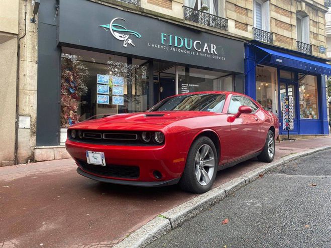 Dodge Challenger SXT Rouge INC. de 2015