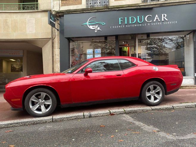 Dodge Challenger SXT Rouge INC. de 2015
