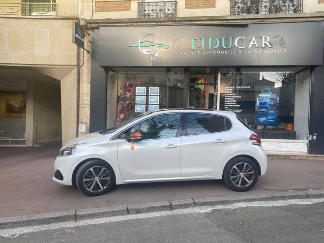 Peugeot 208 1.2 THP Roland Garros 110cv BLANC de 2016