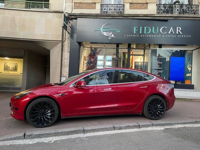 Tesla Model 3 Standard Range Plus 325 cv ROUGE de 2020
