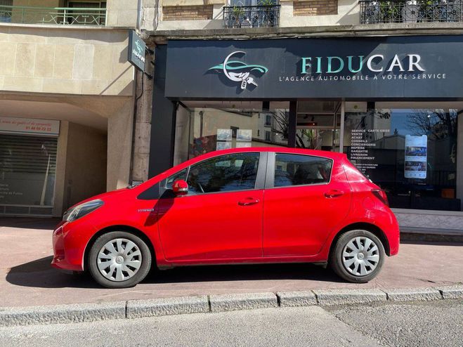 Toyota Yaris III HSD 75ch 5p ROUGE de 2015