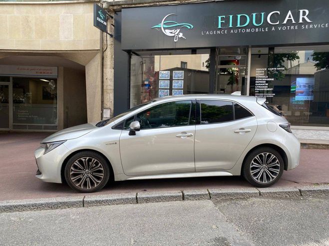 Toyota Corolla 1.8 VVT-i 122h Design GRIS de 2019